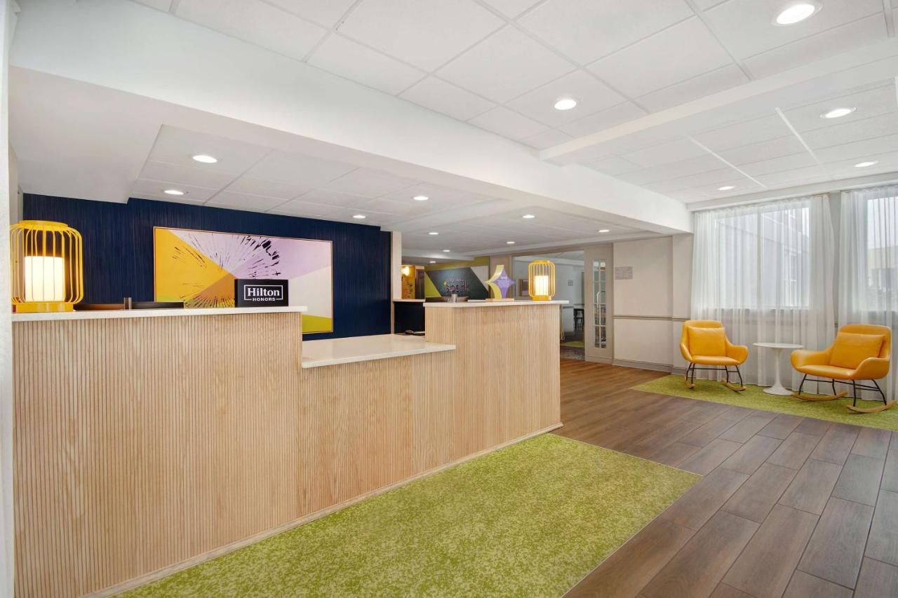 Spark By Hilton Rochester University Area Экстерьер фото