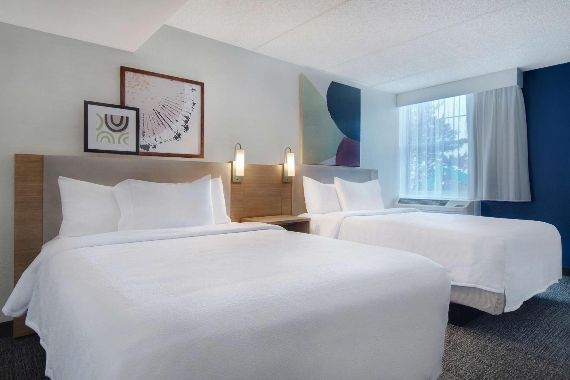 Spark By Hilton Rochester University Area Экстерьер фото
