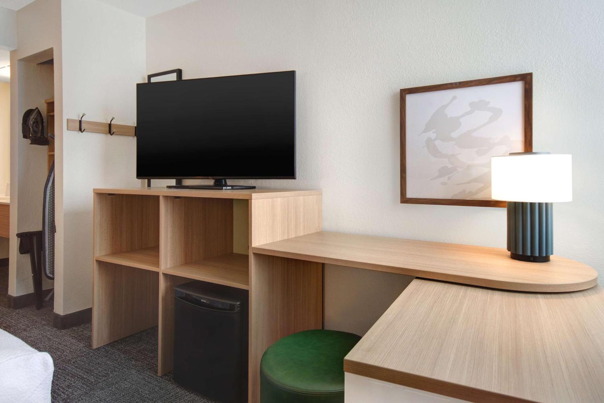 Spark By Hilton Rochester University Area Экстерьер фото