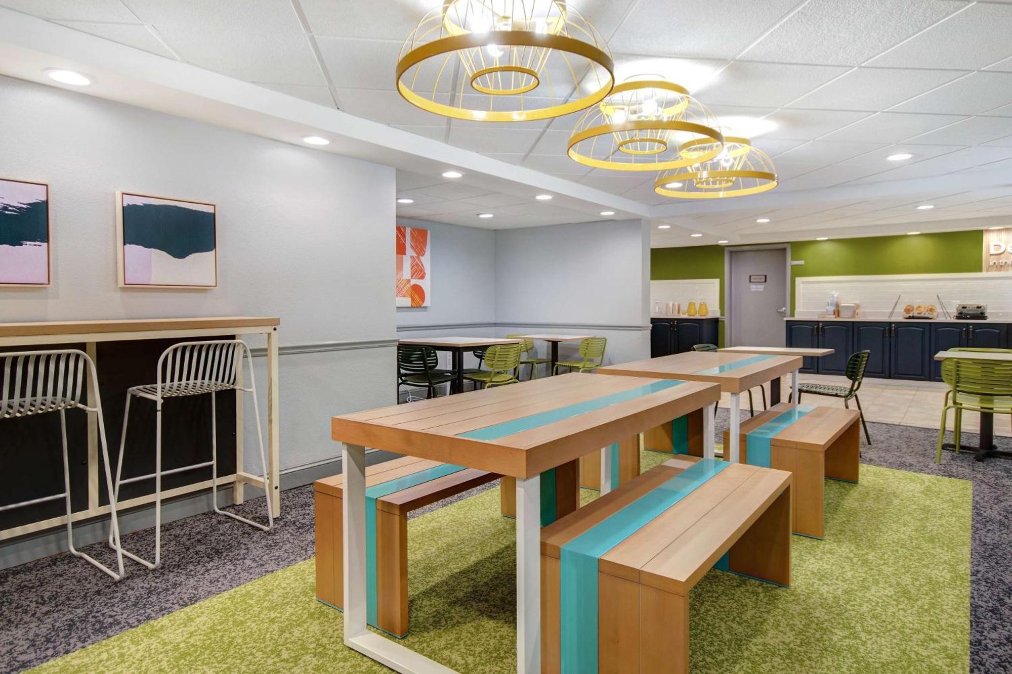 Spark By Hilton Rochester University Area Экстерьер фото